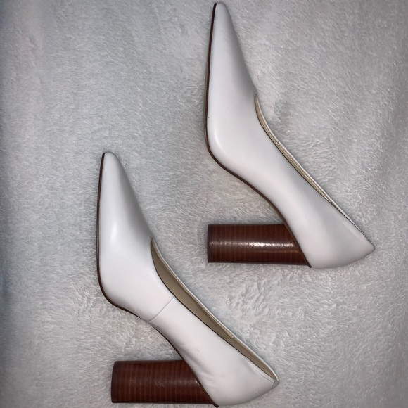 Nine West White Heels 8.5 - Picture 2 of 3